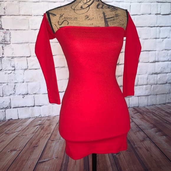 ♦️ SOLD NWOT Stunning lace back sexy bodycon dress - Picture 5 of 8